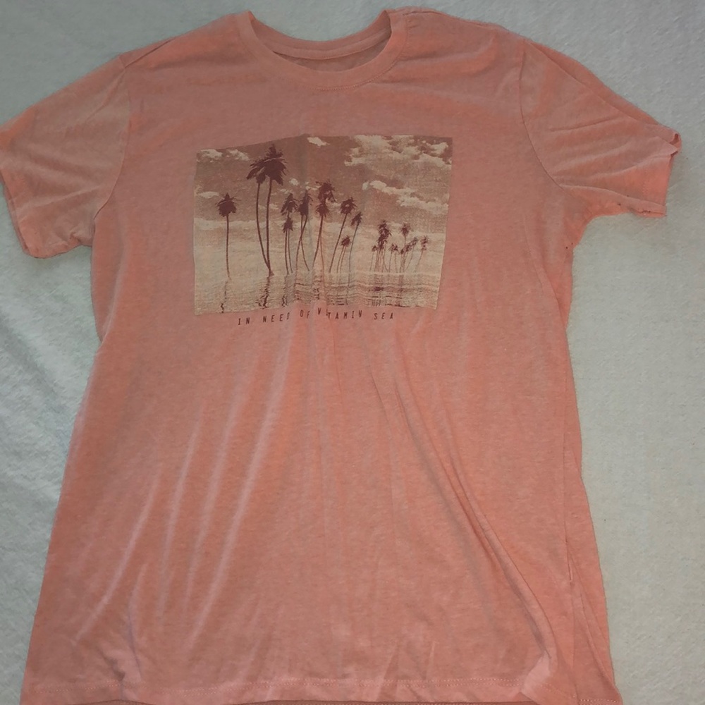 The Relaxed Tee short sleeve t-shirt